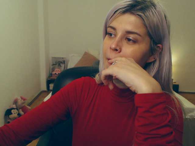 Zrzuty ekranu transmisji AryaJolie