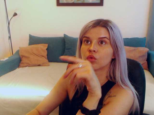 Zdjęcia AryaJolie TOPIC: Hey there guys!! Let's have some fun~ naked strip 444tks, more fun pvt is on, or spin the wheell 199 or 599tks,kisses:*:*~