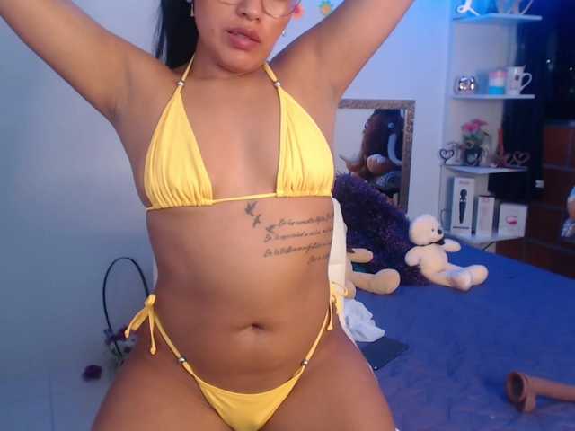 Zdjęcia aryalee ❤️⭐ let's play!Make me hot! Make me moan loudly!!! ❤️⭐RIDE and squirtl at GOAL❤️⭐ #lovense #tease #new #brunette #latina #daddy #shaved
