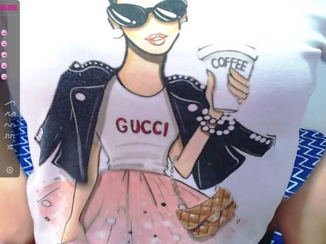 Zrzuty ekranu transmisji ASHHLEYROBERT