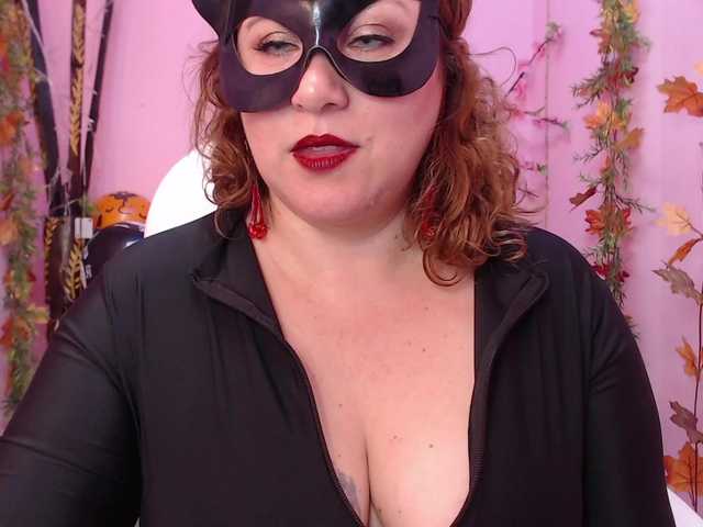 Zdjęcia Ashley-Zahir i'm in halloween season #squirt #asian #mature #bigboobs #milf