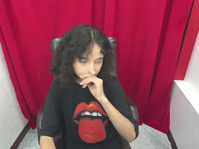 Zrzuty ekranu transmisji AshleyTaft