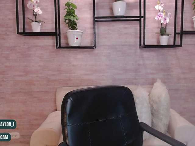 Zdjęcia AshleyTaylor1 Today is a good day to get comfortable and have a show that gives you horny, here I am for you !!♥ Goal: Squirt