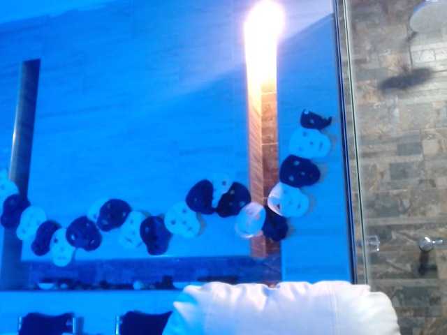 Zrzuty ekranu transmisji ashleyvillaz