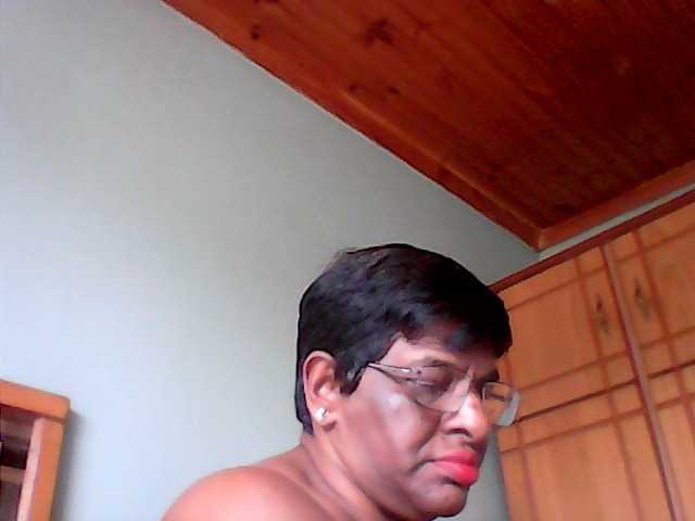 Zrzuty ekranu transmisji asianleanne