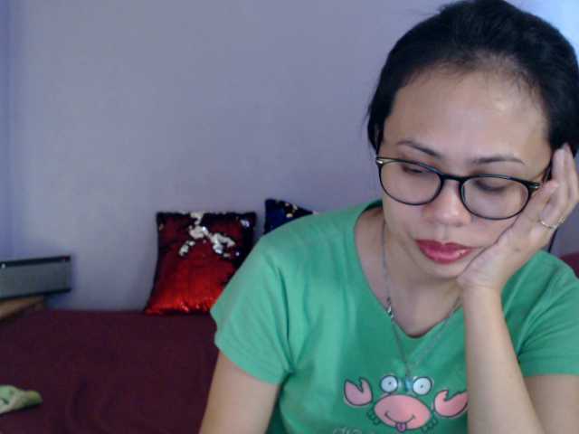 Zrzuty ekranu transmisji AssieStacie