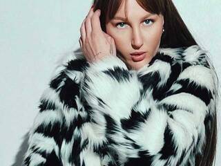 Erotyczny czat wideo AtanaWillis