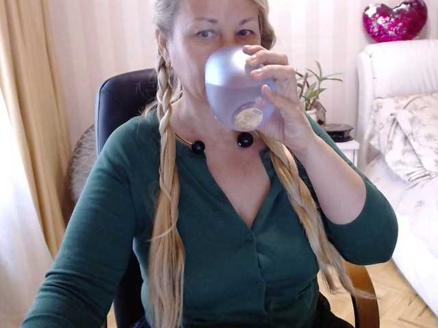 Zrzuty ekranu transmisji AuraKISS