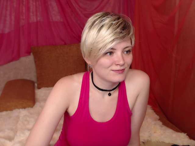 Zdjęcia AuroraPredawn I have Lovens active! I really want to have fun and cum for you!