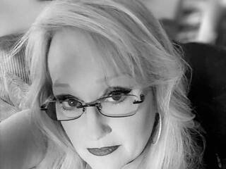 Erotyczny czat wideo Ava6j74