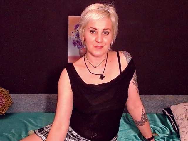 Zrzuty ekranu transmisji Amrolla