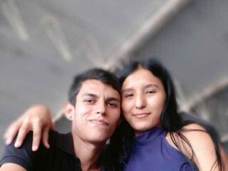 Erotyczny czat wideo AxelAndSheri