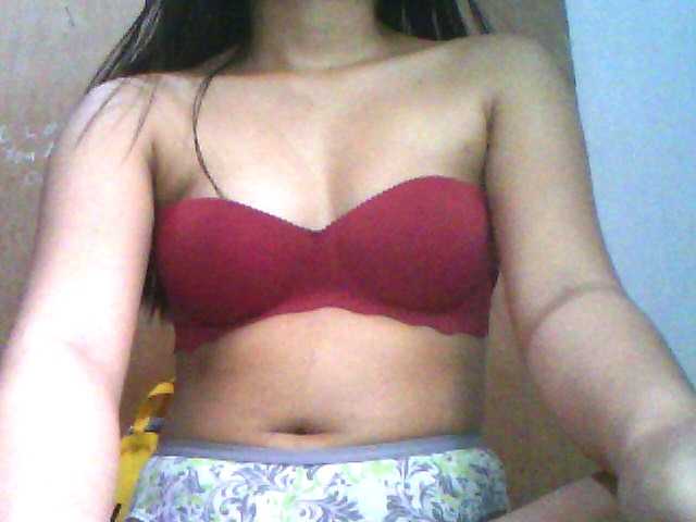 Zrzuty ekranu transmisji Ayiesha