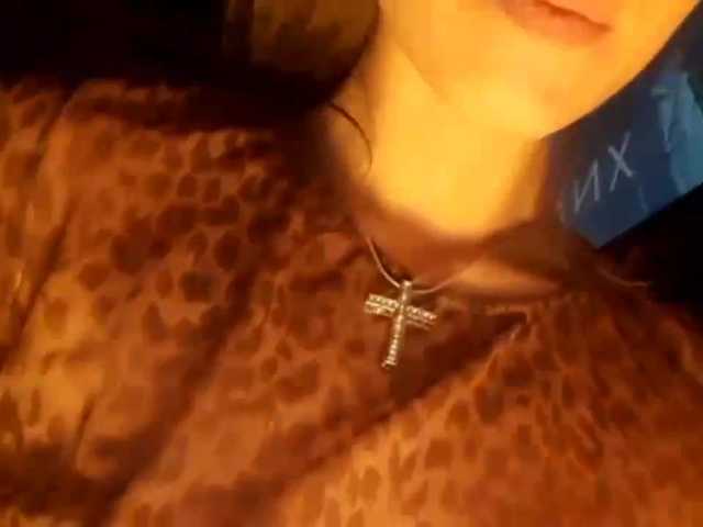 Zrzuty ekranu transmisji b1ToorBoPussy