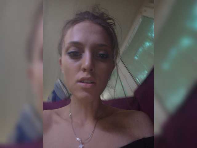 Zrzuty ekranu transmisji b1ToorBoPussy