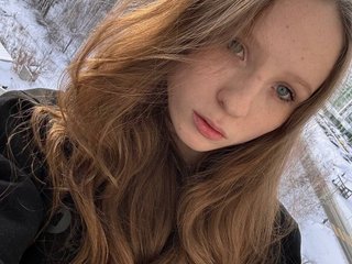 Erotyczny czat wideo b4by-Emilia