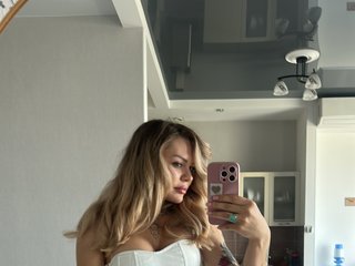 Erotyczny czat wideo Baby-blonde
