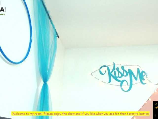 Zrzuty ekranu transmisji BabyAsianX0