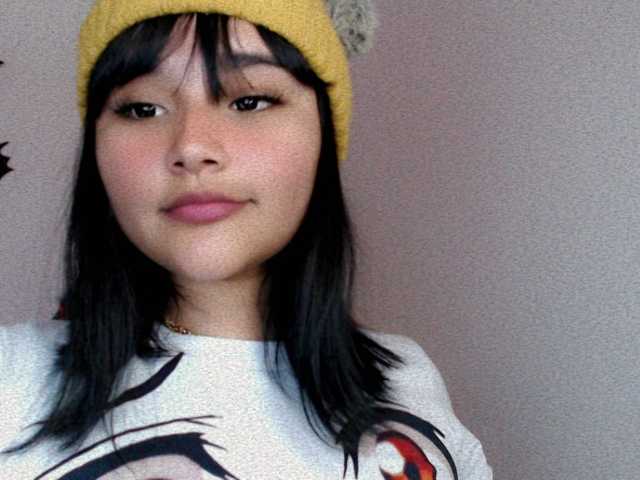 Zrzuty ekranu transmisji BabyAsianX0