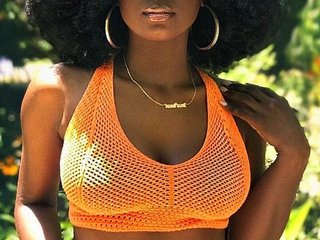 Erotyczny czat wideo BaddassSexyAddict