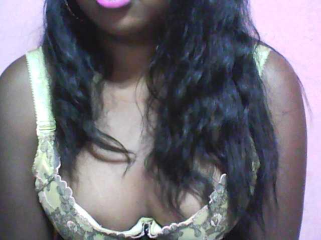 Zrzuty ekranu transmisji Badgirlesexy