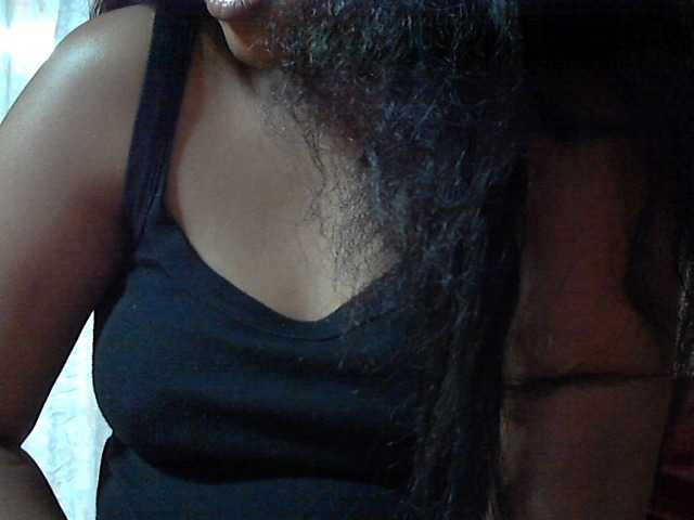 Zrzuty ekranu transmisji Badgirlesexy