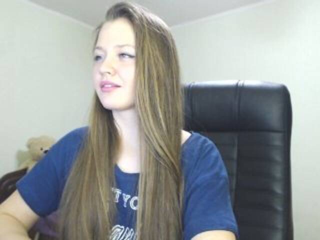 Zrzuty ekranu transmisji _YoungGirl_