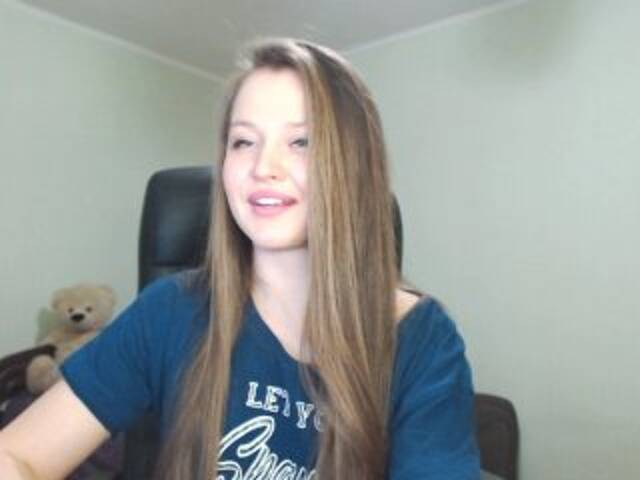 Zrzuty ekranu transmisji _YoungGirl_