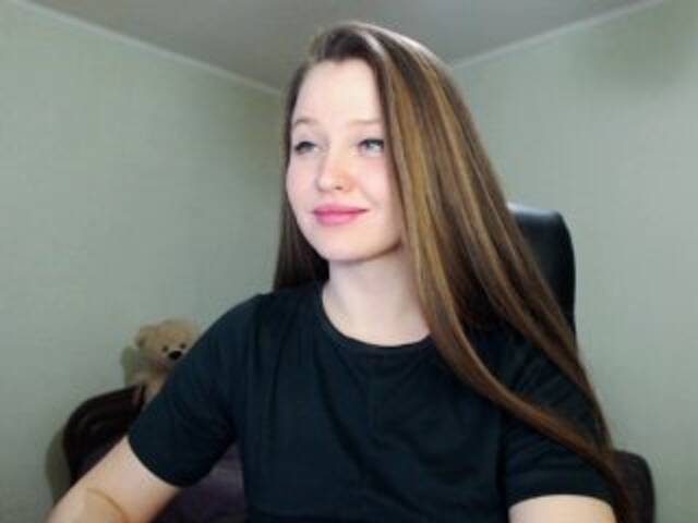 Zrzuty ekranu transmisji _YoungGirl_