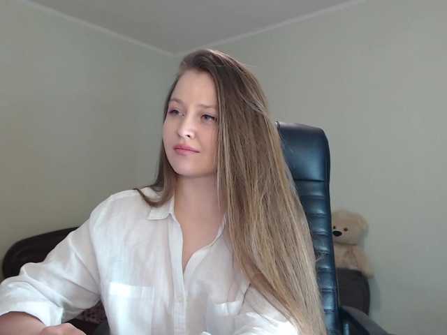 Zrzuty ekranu transmisji _YoungGirl_