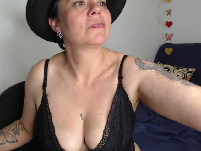 Zrzuty ekranu transmisji bella-devil