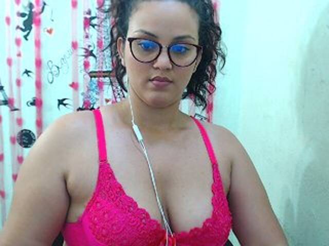 Zrzuty ekranu transmisji bella-princes