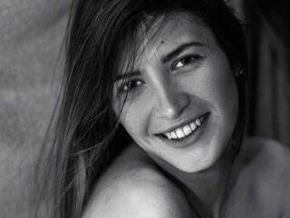 Erotyczny czat wideo BellaMitcher1