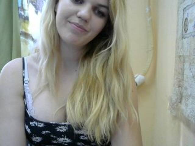 Zrzuty ekranu transmisji BellyBella