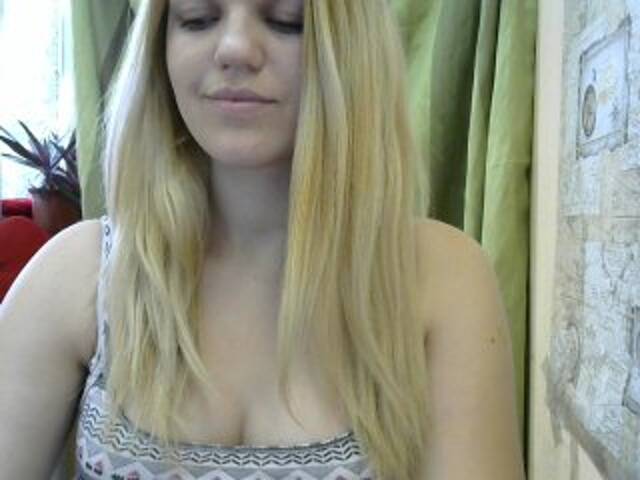 Zrzuty ekranu transmisji BellyBella