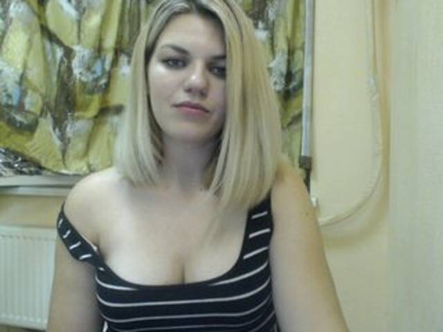 Zrzuty ekranu transmisji BellyBella