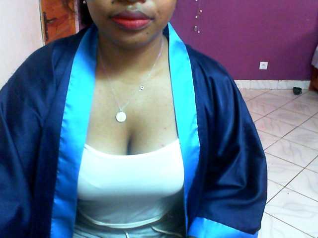 Zrzuty ekranu transmisji BethJoyX