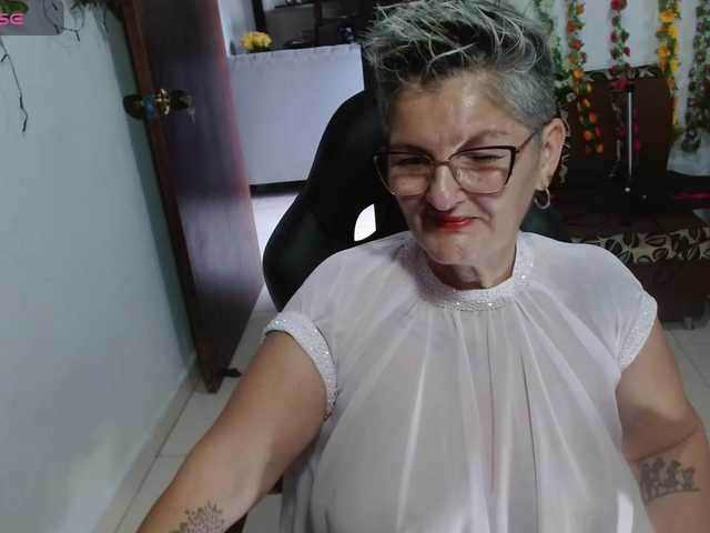 Zdjęcia bety-cum2 destroy my throat