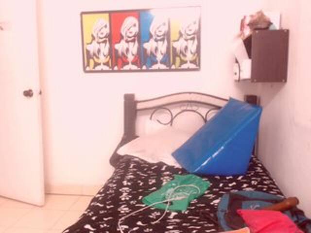 Zrzuty ekranu transmisji BigBustyBlack