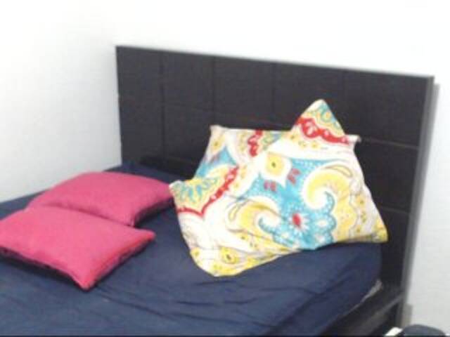 Zrzuty ekranu transmisji bigtitsexxx