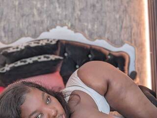 Erotyczny czat wideo black-pussydoll