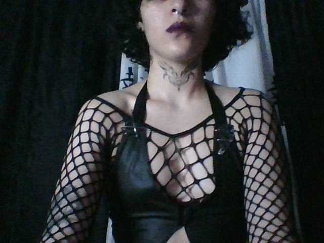 Zrzuty ekranu transmisji blackdemonxxx