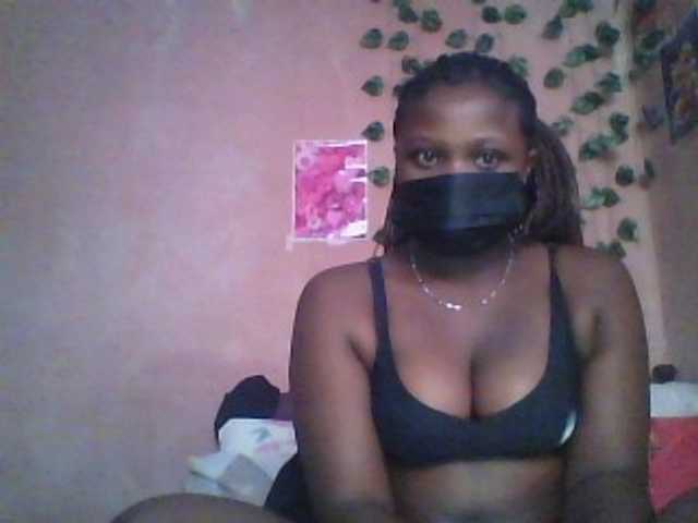 Zrzuty ekranu transmisji Blackgal