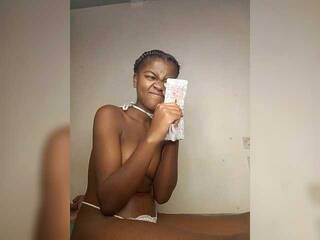 Erotyczny czat wideo BlackGirl95