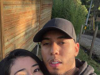 Erotyczny czat wideo Blackncutegirl