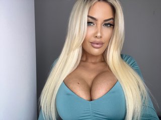 Erotyczny czat wideo BlancheSummer