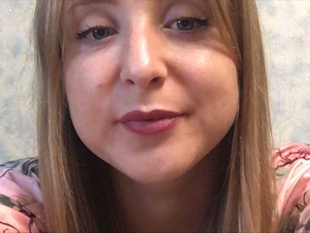 Zrzuty ekranu transmisji blonde-kisses