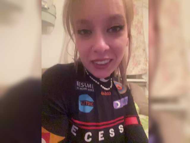 Zrzuty ekranu transmisji BlondyShawty