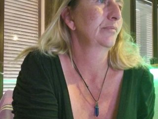 Erotyczny czat wideo JennaDeluxe