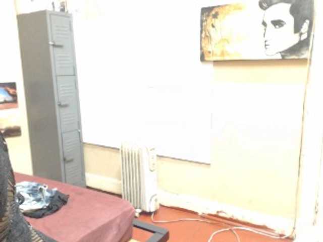 Zrzuty ekranu transmisji SquitingQueen